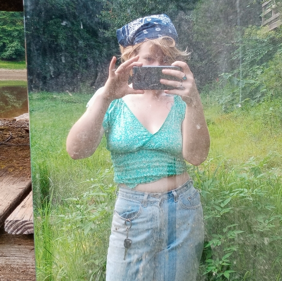 Meet your Posher, Or Else - Picture 1 of 12